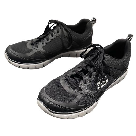 New Men's Skechers Relaxed Fit Memory Foam Sneakers, Athletic Shoes Size 11 - Picture 2 of 5
